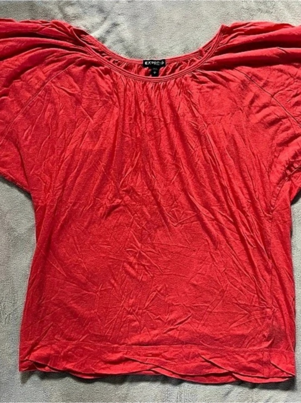 Express Short Sleeve Top in Coral Size Small
